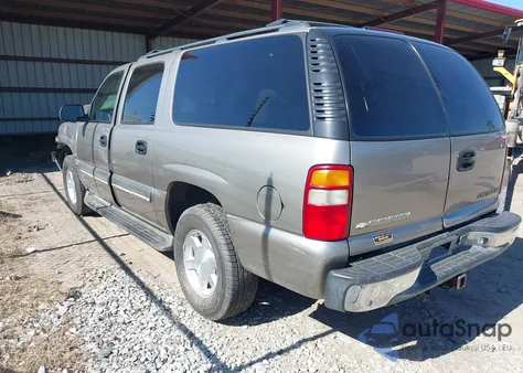 2003 Chevrolet Suburban 1500 Ls из США, поврежденный, VIN 3GNFK16Z83G283917